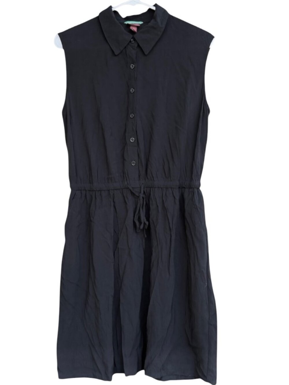 Black Sleeveless Relaxed-Fit Dress
